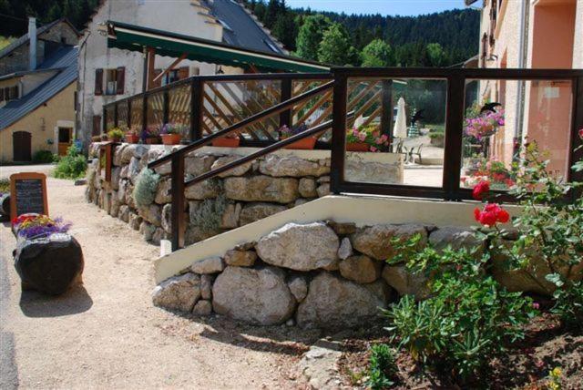 فندق La Ferme Du Bois Barbu فيلارد دي لانس المظهر الخارجي الصورة