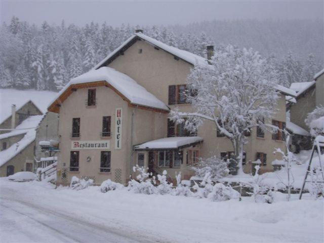 فندق La Ferme Du Bois Barbu فيلارد دي لانس المظهر الخارجي الصورة